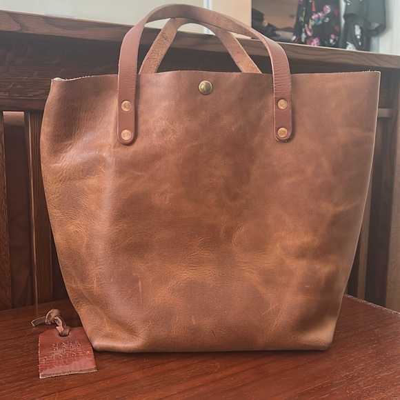 ♥️ KMM & Co Leather Tote in Distressed Ochre - Picture 12 of 15